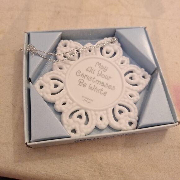 Precious Moments Ornament 1998 "May All Your Christmas Be White" Snowflake - Picture 2 of 4